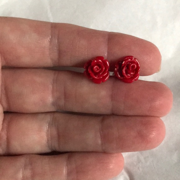 New! Red Rose Stud Earrings - Picture 8 of 8
